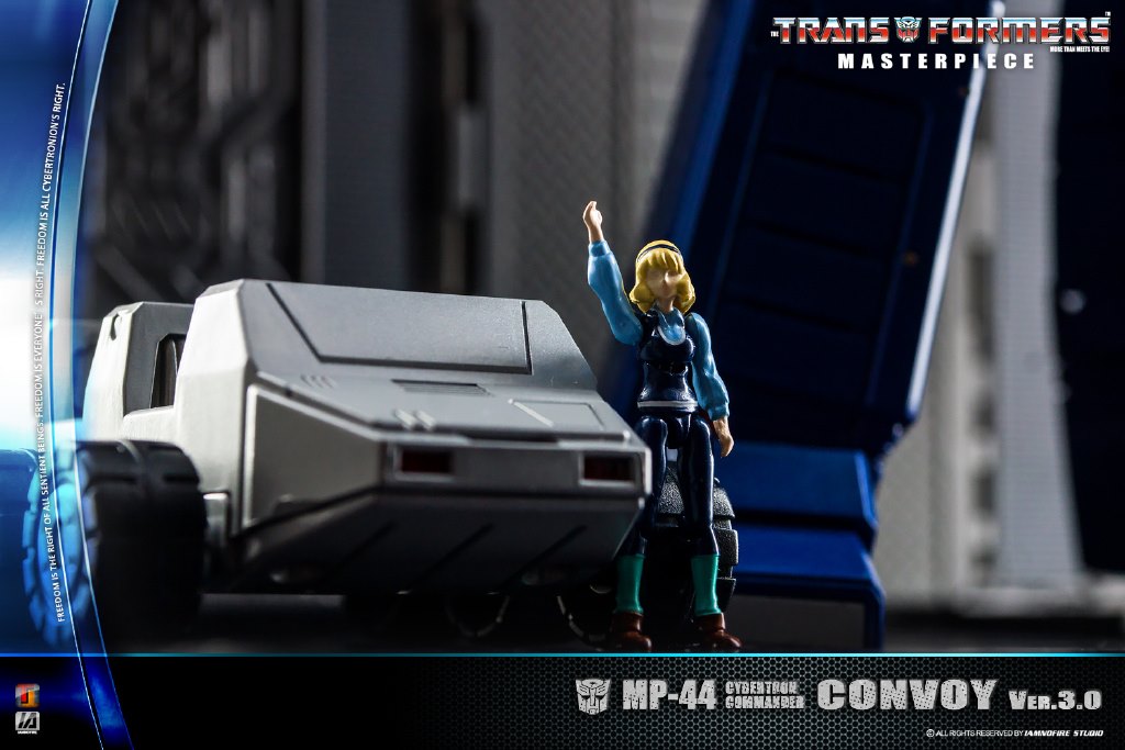 GALLERY - MP-44 Convoy V3 Transformers Masterpiece by IAMNOFIRE